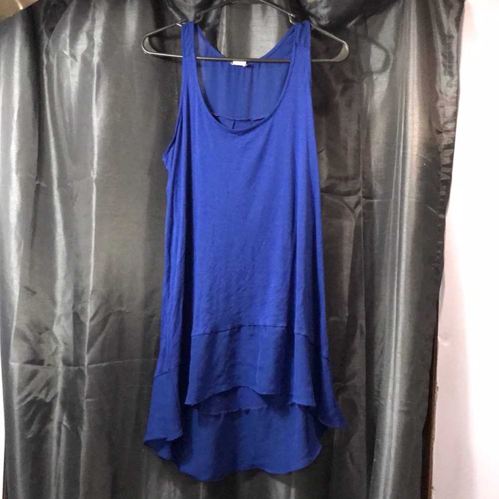 Tank / Top